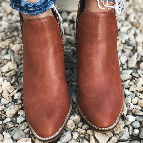 Cognac Distressed Leather Bootie - Picture 5 of 7